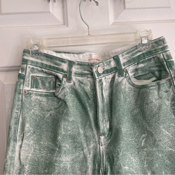 P.L.A.N. Denim Vintage Green Straight Leg Jeans with Distressed Finish Size M - Picture 3 of 5